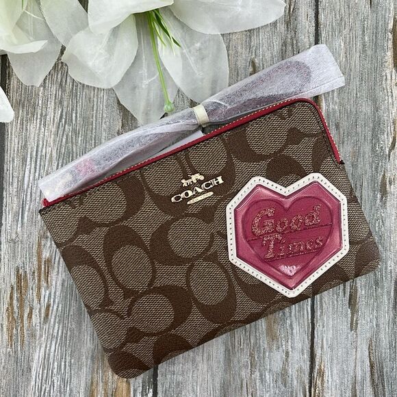 Coach Wristlet In Signature Canvas With Disco Patches Leather Wallet Purse - Picture 1 of 7